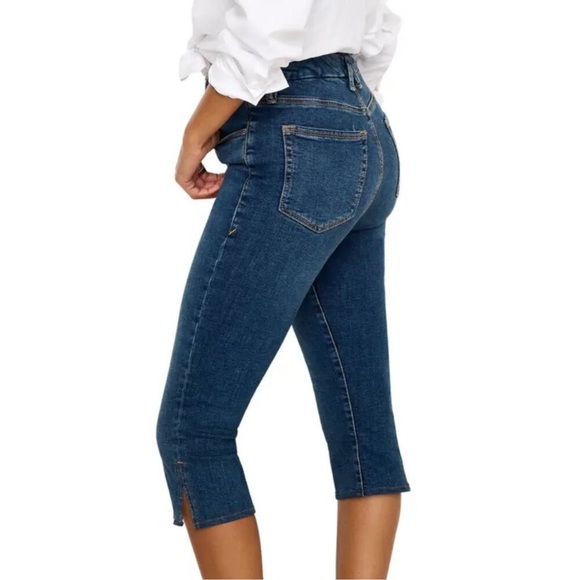 Good American Good Capri - Picture 4 of 4